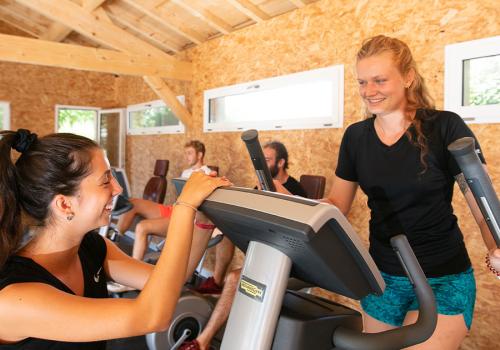 La salle de sport au camping La Plage