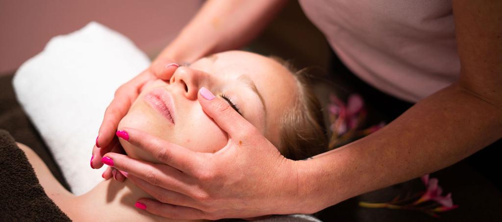 Le spa au camping Le Bois Masson