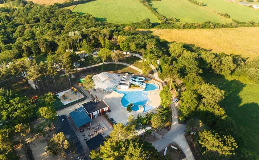 La magnifique vue aérienne du camping Siblu Villages Bois de Bayadène 1